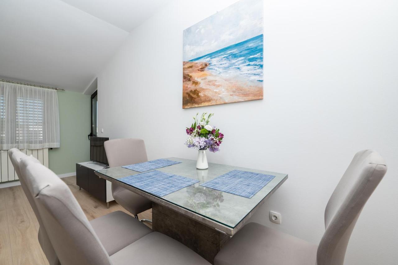 Apartman Marin Makarska Ngoại thất bức ảnh