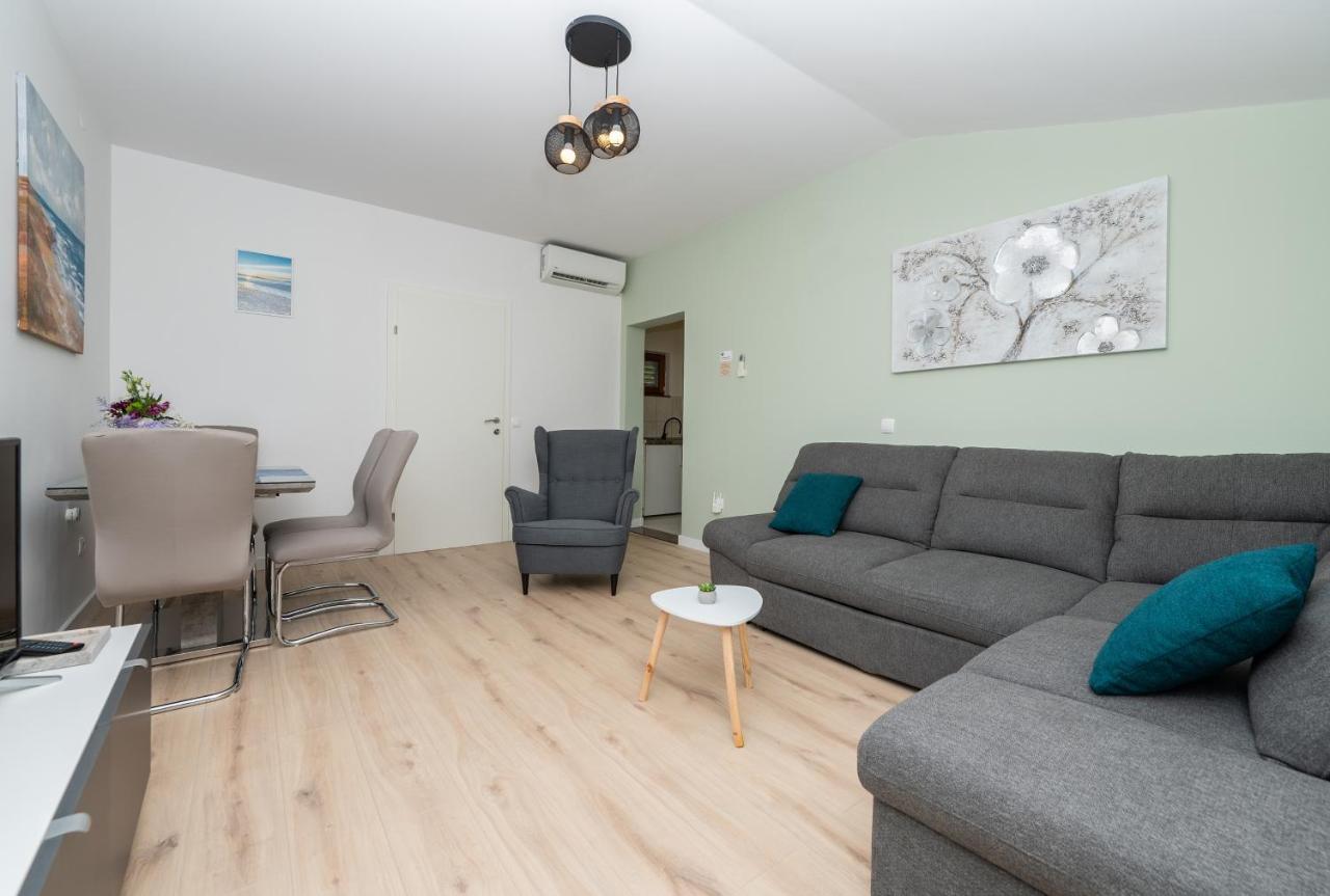 Apartman Marin Makarska Ngoại thất bức ảnh