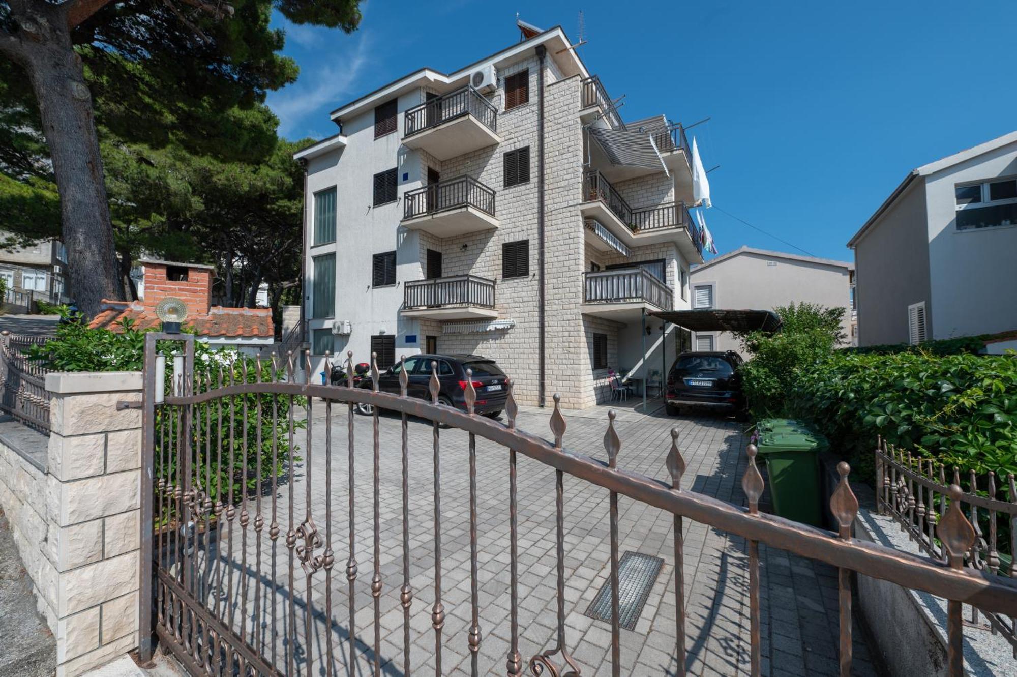 Apartman Marin Makarska Ngoại thất bức ảnh